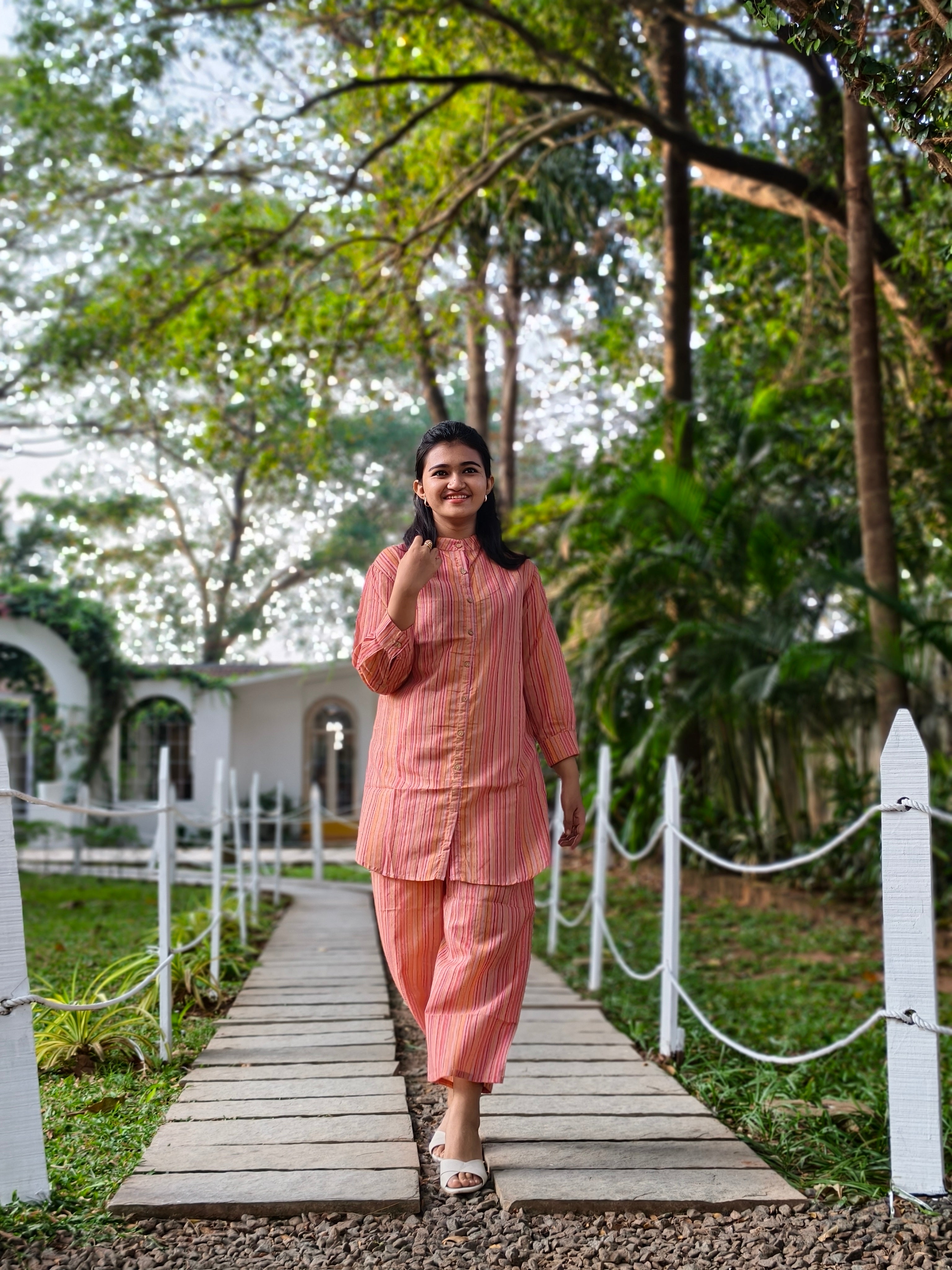 Salmon Pink Multitone Cord-set