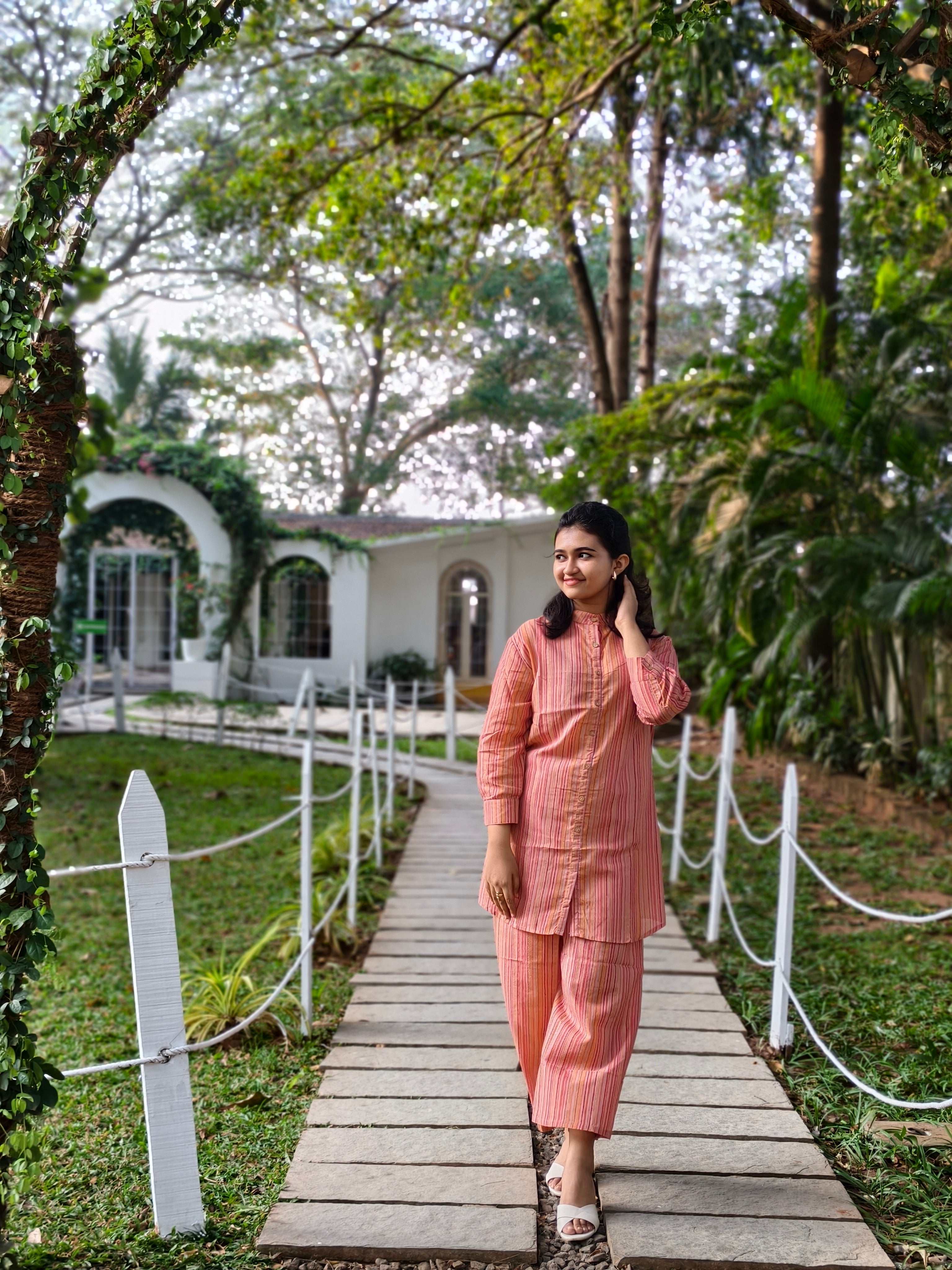 Salmon Pink Multitone Cord-set