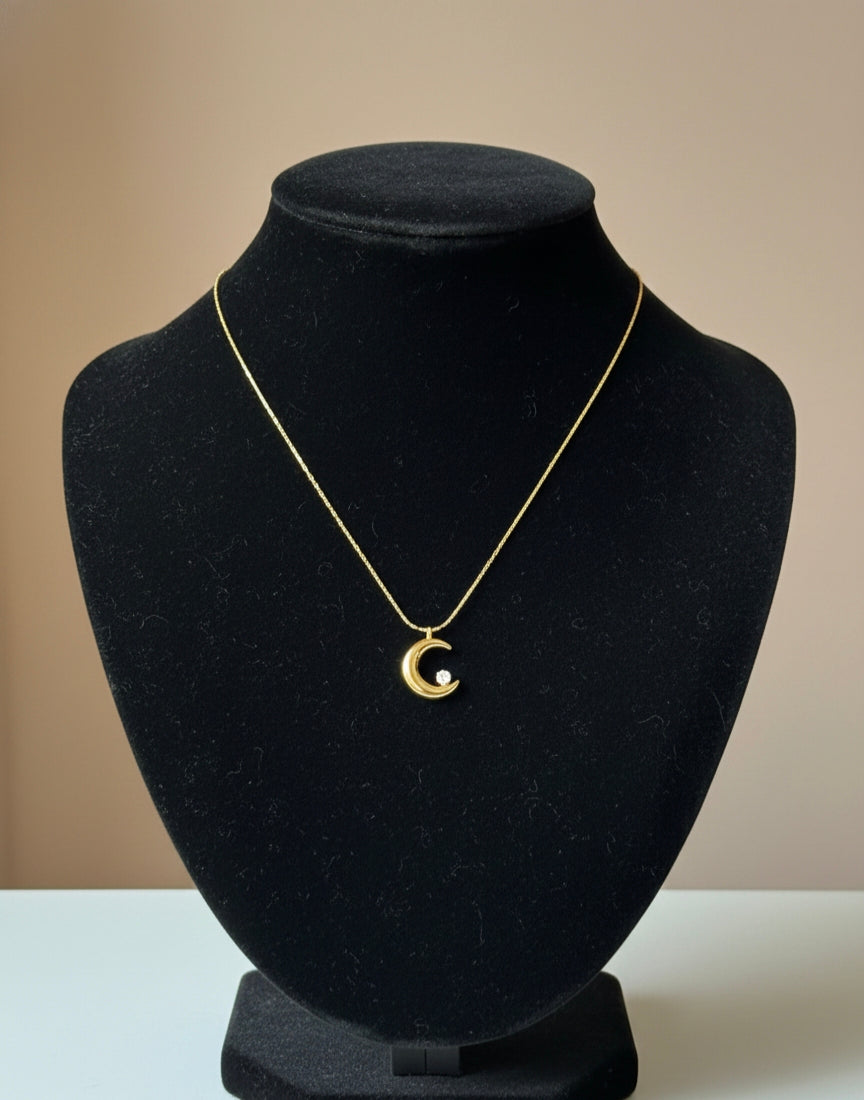 Astra Crescent chain